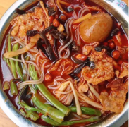 螺螄粉發(fā)現(xiàn)煙頭？食品安全記心中
